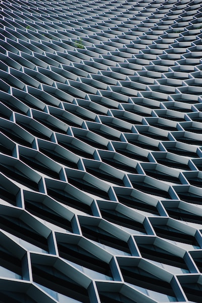 photo-1529281653432-ab6127286a18